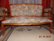 Антикварная мебель (набор): диван,  2 кресла,  стол